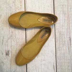 Steve Madden yellow flats